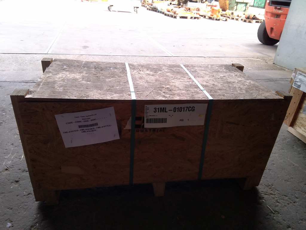 Case 31ML-01017CG - 31ML-01018CG - Хидрауличен резервоар за Градежна машина: слика 2 Case 31ML-01017CG - 31ML-01018CG - Хидрауличен резервоар за Градежна машина: слика 2