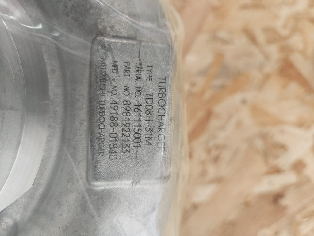 Case 84593946R - Турбо за Градежна машина: слика 2 Case 84593946R - Турбо за Градежна машина: слика 2