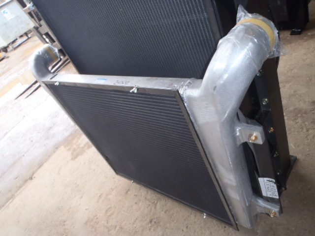 Case LN00100 - Интеркулер за Градежна машина: слика 1 Case LN00100 - Интеркулер за Градежна машина: слика 1