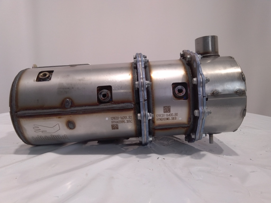 Case VV129E3016070 - 51548088 - AdBlue резервоар за Земјоделска машина: слика 1 Case VV129E3016070 - 51548088 - AdBlue резервоар за Земјоделска машина: слика 1