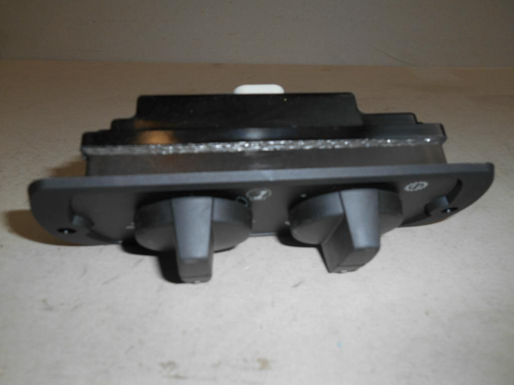 Caterpillar 4205229 - Контролна табла за Градежна машина: слика 4 Caterpillar 4205229 - Контролна табла за Градежна машина: слика 4