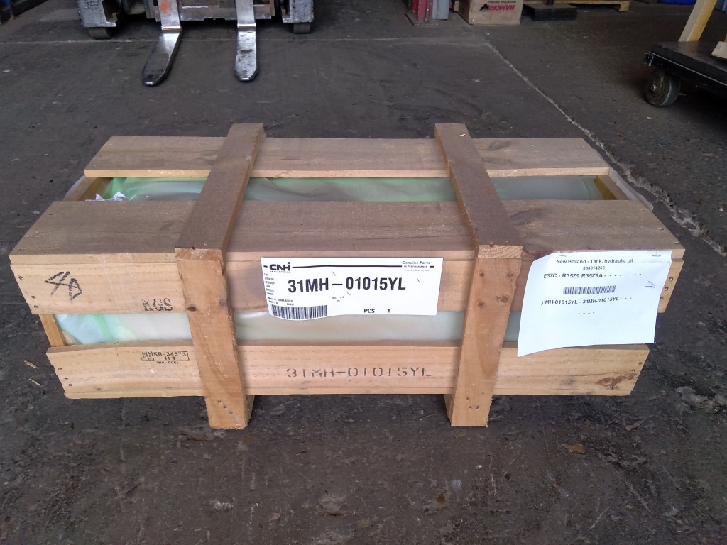 New Holland 31MH-01015YL - Хидрауличен резервоар за Градежна машина: слика 2 New Holland 31MH-01015YL - Хидрауличен резервоар за Градежна машина: слика 2