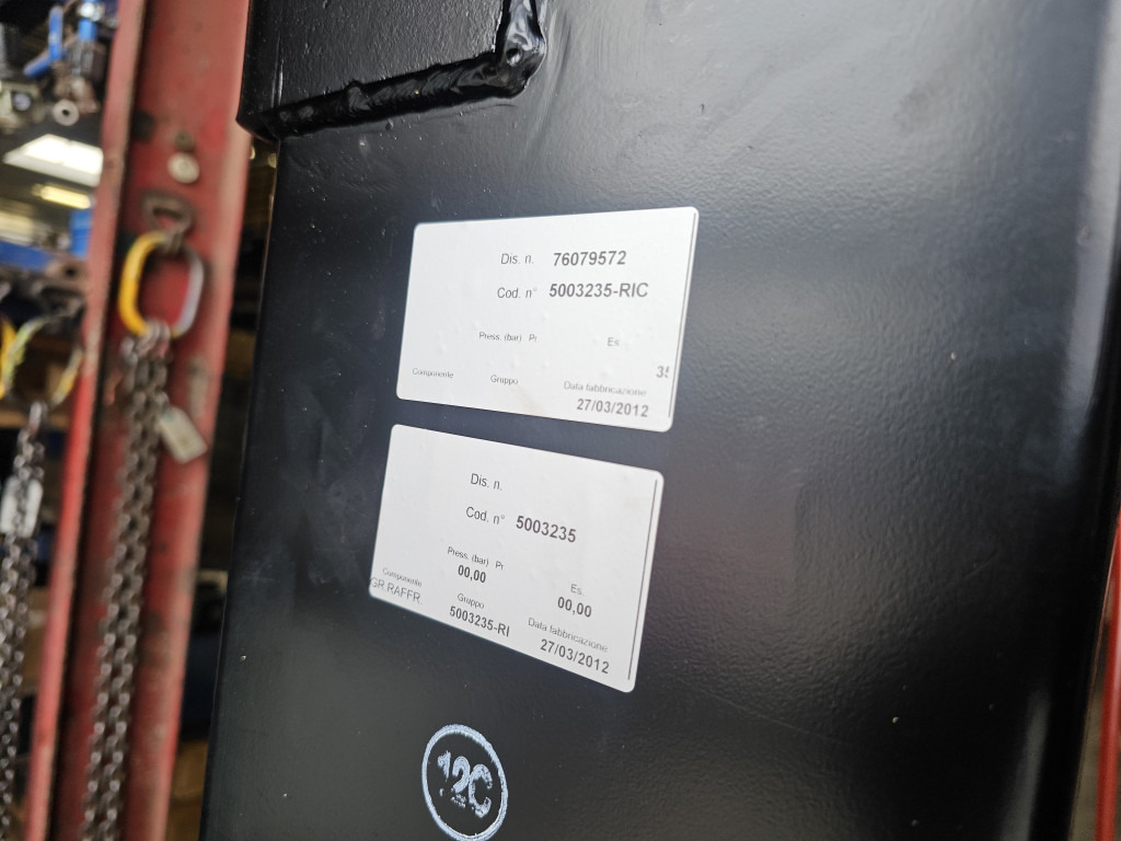 New Holland 76081144 - 76079572 - Радијатор за Градежна машина: слика 5 New Holland 76081144 - 76079572 - Радијатор за Градежна машина: слика 5