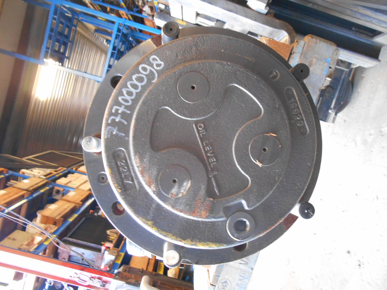 New Holland 87674862 - 85821297 - Предна оска за Градежна машина: слика 2 New Holland 87674862 - 85821297 - Предна оска за Градежна машина: слика 2