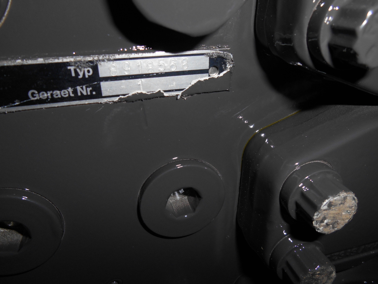 New Holland 8918568 - Хидрауличен вентил за Градежна машина: слика 3 New Holland 8918568 - Хидрауличен вентил за Градежна машина: слика 3