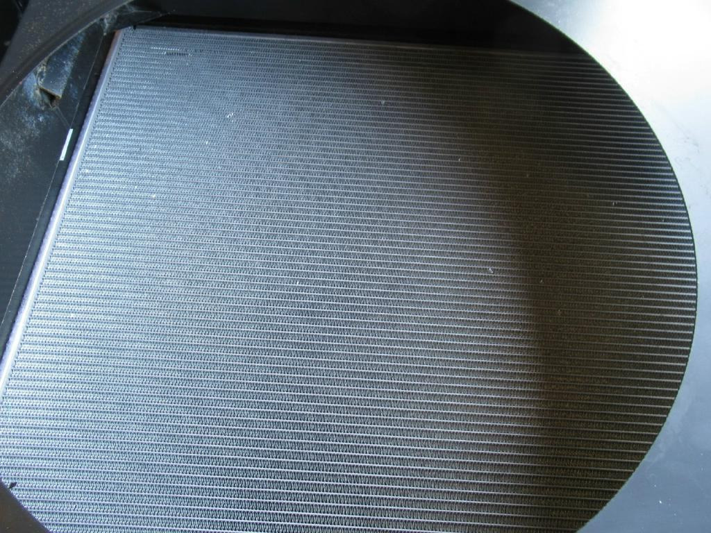 New Holland YN05P00034S001 - 87339771 - Радијатор за Градежна машина: слика 5 New Holland YN05P00034S001 - 87339771 - Радијатор за Градежна машина: слика 5