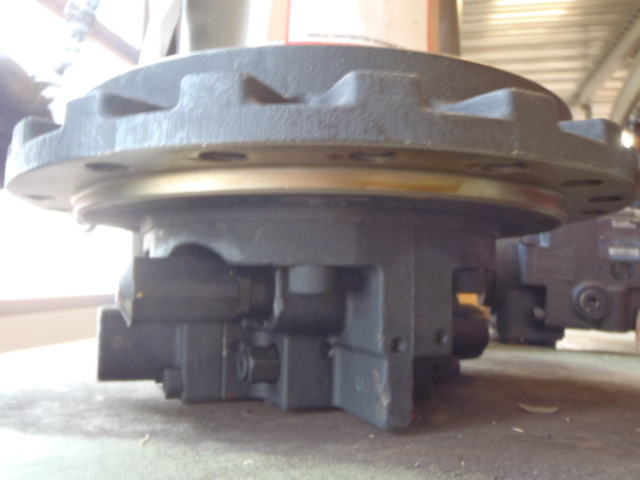 New Holland YY15V00007F2 - Хидрауличен мотор за Градежна машина: слика 2 New Holland YY15V00007F2 - Хидрауличен мотор за Градежна машина: слика 2