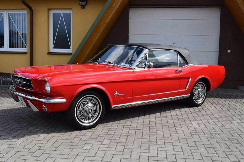 Ford Mustang Cabriolet - Автомобил: слика 2 Ford Mustang Cabriolet - Автомобил: слика 2