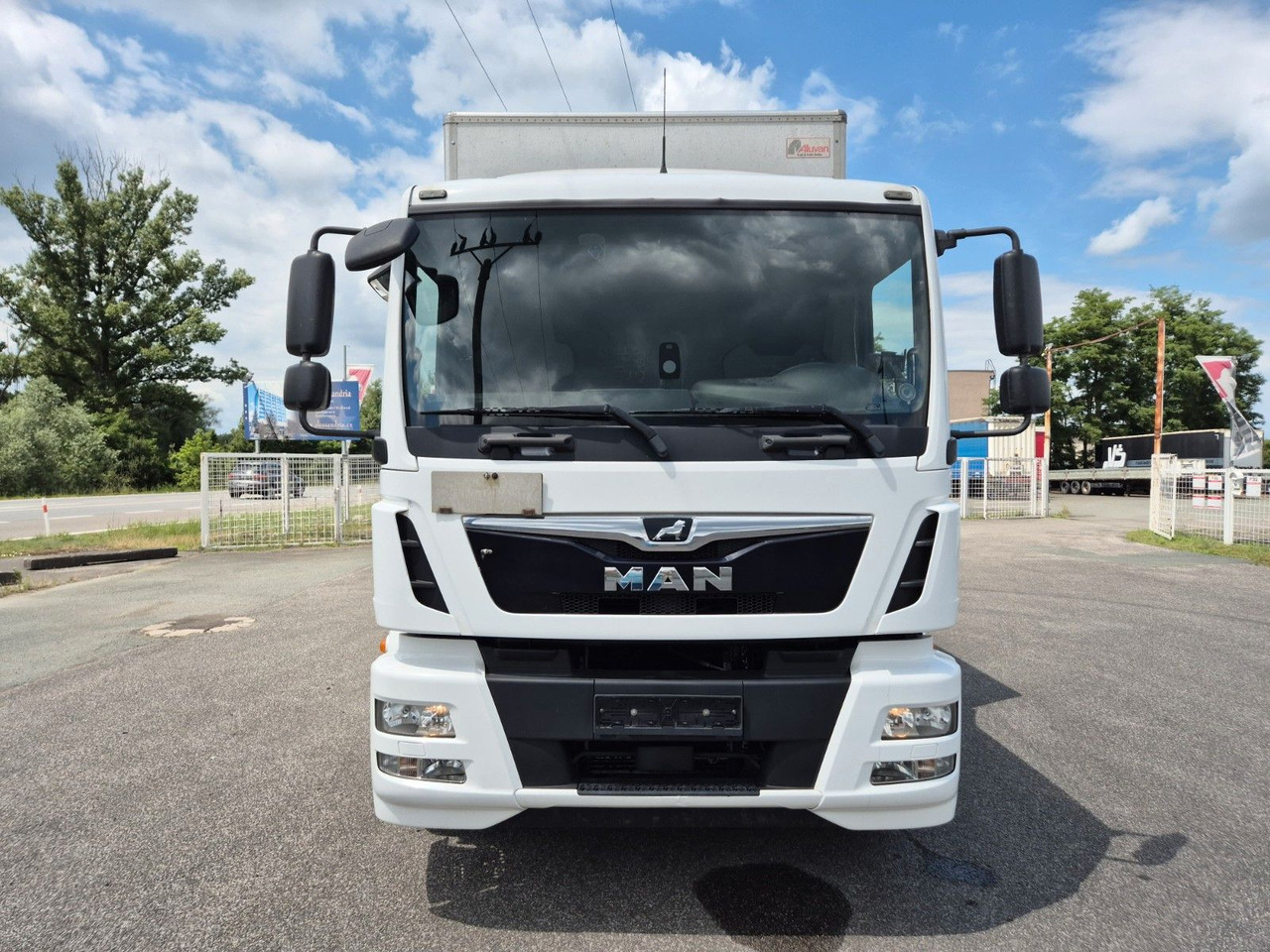 MAN TGM 15.250 - Камион сандучар: слика 2 MAN TGM 15.250 - Камион сандучар: слика 2