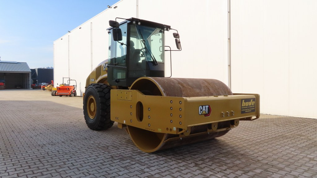 Компактор Caterpillar CS74B: слика 8