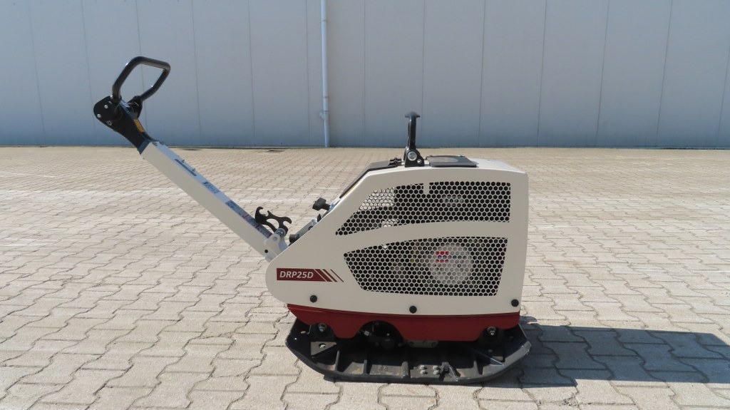 Dynapac DRP25D - Вибрациска плоча: слика 1 Dynapac DRP25D - Вибрациска плоча: слика 1