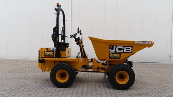 JCB 3T-2 ST - Мини истоварувач: слика 1 JCB 3T-2 ST - Мини истоварувач: слика 1