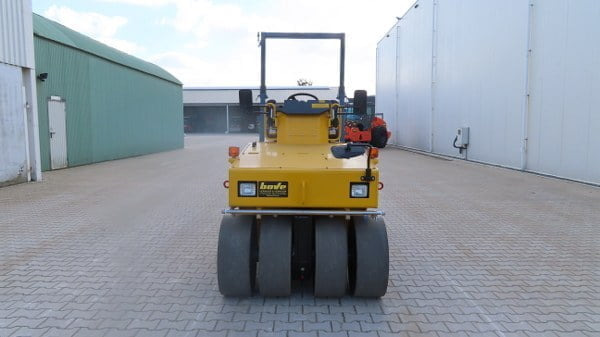 Пневматски ваљак Sakai TS 160-2: слика 7 Пневматски ваљак Sakai TS 160-2: слика 7