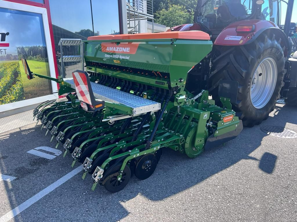 Amazone Amazone KE 3002-190 + CATAYA 3000 SPECIAL - Комбајнска семенска дупчалка: слика 1 Amazone Amazone KE 3002-190 + CATAYA 3000 SPECIAL - Комбајнска семенска дупчалка: слика 1