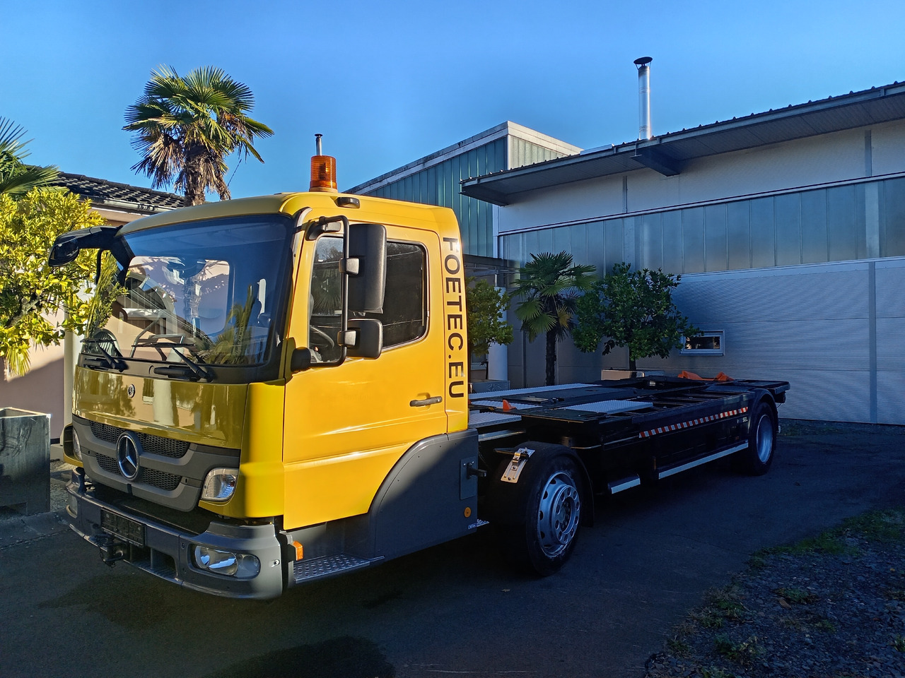 Kamag Mercedes-Benz Kamag Wiesel / WBH25 / KB3659 / mit Ganrantie - Транспортер на контејнер/ Камион со променливо тело: слика 2 Kamag Mercedes-Benz Kamag Wiesel / WBH25 / KB3659 / mit Ganrantie - Транспортер на контејнер/ Камион со променливо тело: слика 2