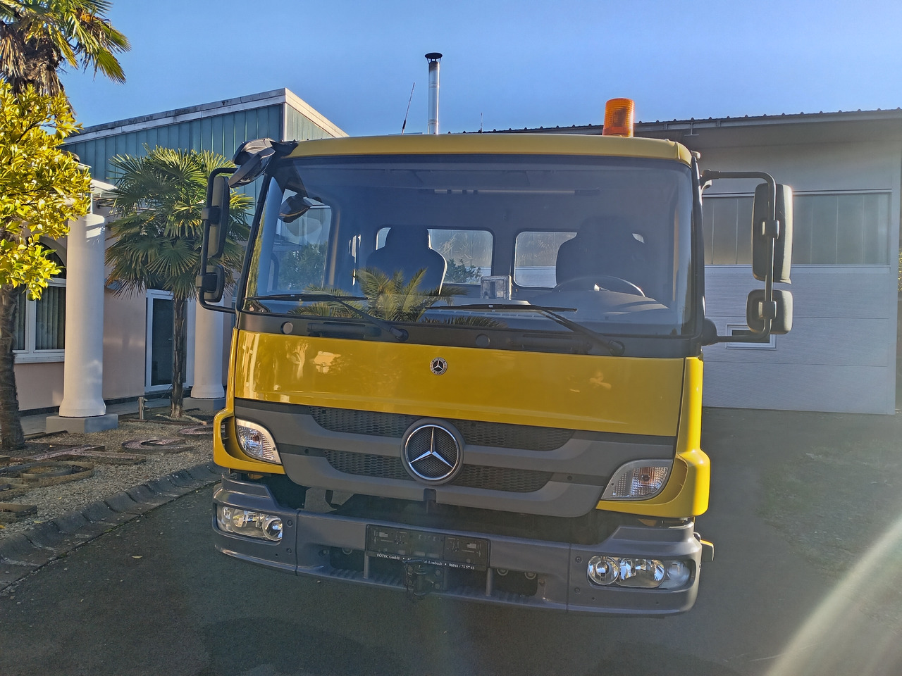 Kamag Mercedes-Benz Kamag Wiesel / WBH25 / KB3659 / mit Ganrantie - Транспортер на контејнер/ Камион со променливо тело: слика 1 Kamag Mercedes-Benz Kamag Wiesel / WBH25 / KB3659 / mit Ganrantie - Транспортер на контејнер/ Камион со променливо тело: слика 1