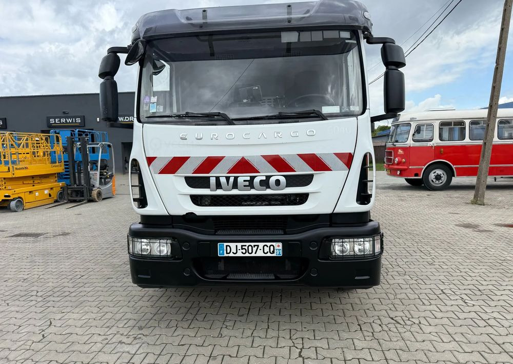 Iveco EUROCARGO CNG - Камион за ѓубре: слика 2 Iveco EUROCARGO CNG - Камион за ѓубре: слика 2