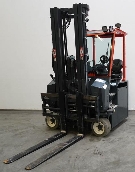 Combilift CBE3000 - 4-насочен вилушкар: слика 1 Combilift CBE3000 - 4-насочен вилушкар: слика 1
