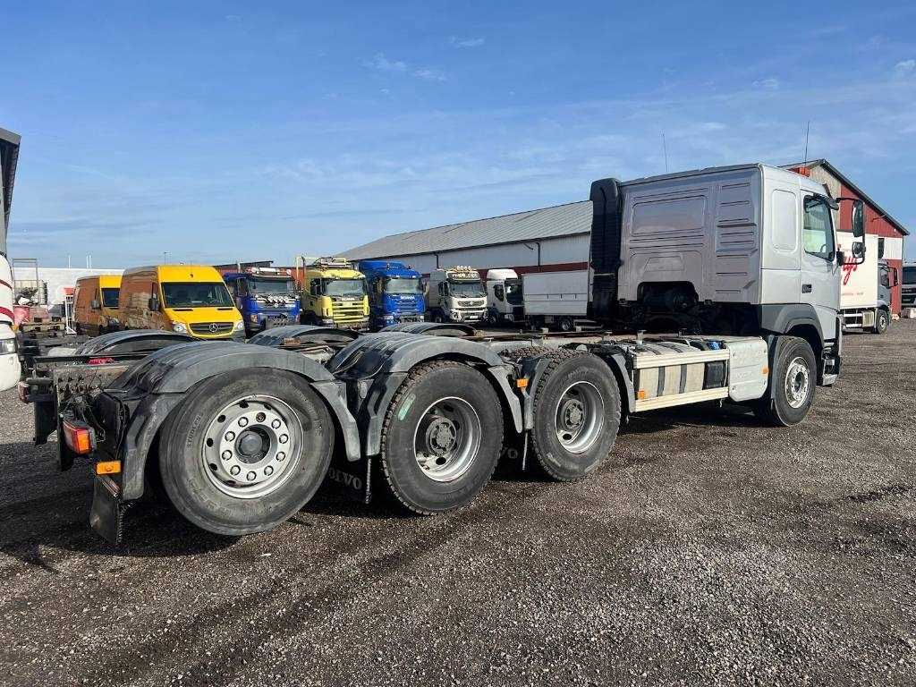 Volvo FM 8x4 serie 4132 Euro 6 - Камион со кабинска шасија: слика 3 Volvo FM 8x4 serie 4132 Euro 6 - Камион со кабинска шасија: слика 3