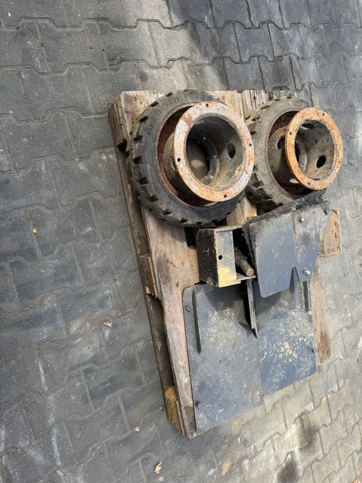 Асфалтен поплочувач Ammann AFW 150-2: слика 12 Асфалтен поплочувач Ammann AFW 150-2: слика 12