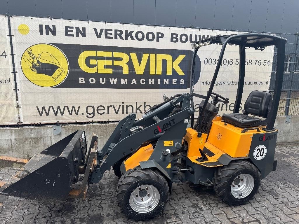 GiANT B204SW - Земјоделски натоварувач: слика 2 GiANT B204SW - Земјоделски натоварувач: слика 2
