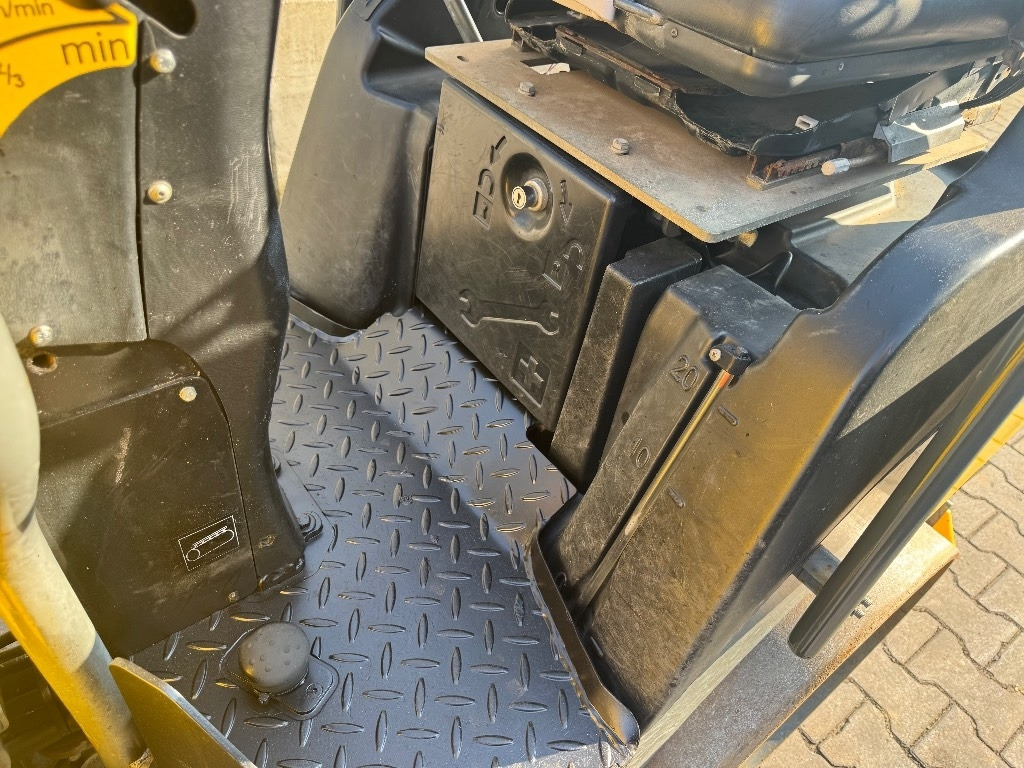 Ваљак за пат Wacker Neuson RD 18-80: слика 9