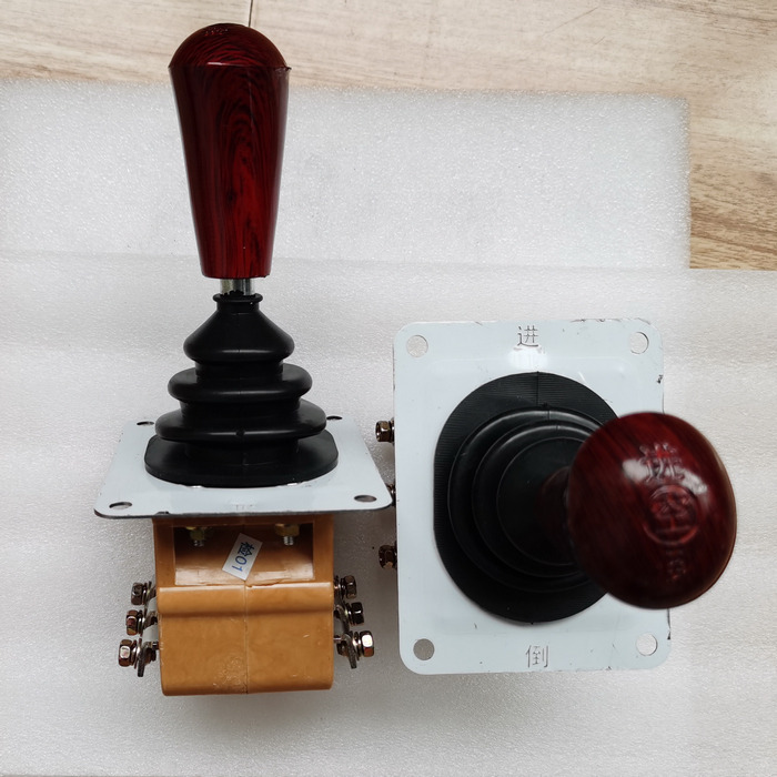 Qingdao Promising FLAND EL45 Electric Wheel Loader Forward Reverse Toggle Switch - Рачка за менувач за Натоварувач на тркала: слика 5 Qingdao Promising FLAND EL45 Electric Wheel Loader Forward Reverse Toggle Switch - Рачка за менувач за Натоварувач на тркала: слика 5