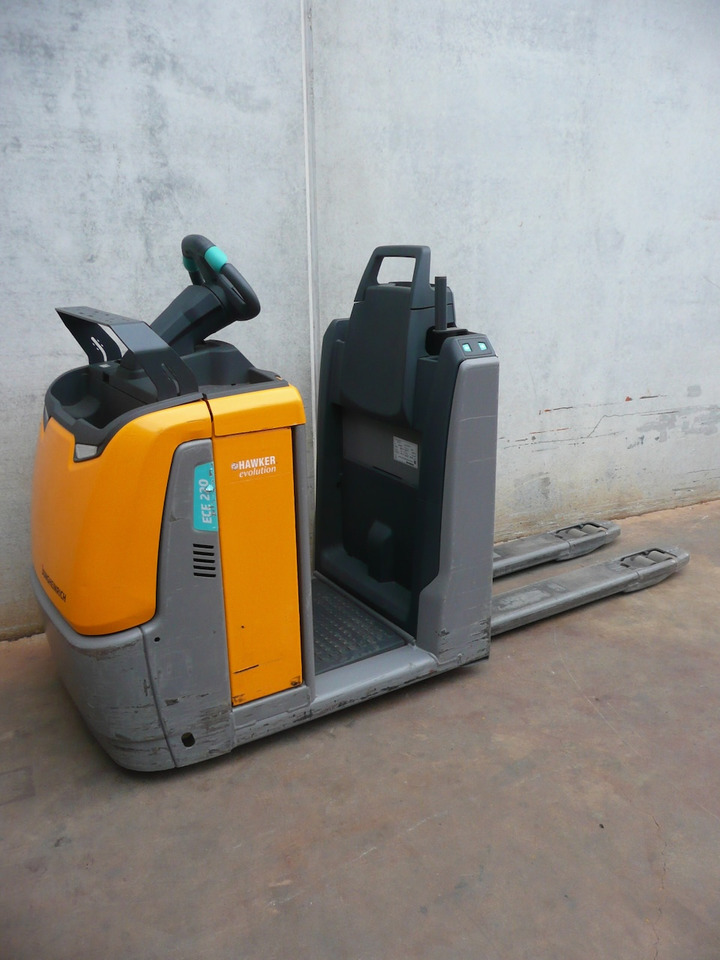 Jungheinrich ECE 220 1250x540mm - Вилушкар за подигање роба: слика 3 Jungheinrich ECE 220 1250x540mm - Вилушкар за подигање роба: слика 3