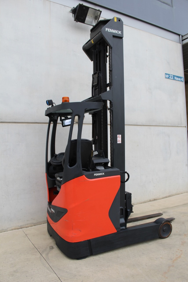 Linde R16-01 - Вилушкар со подигнување: слика 2 Linde R16-01 - Вилушкар со подигнување: слика 2