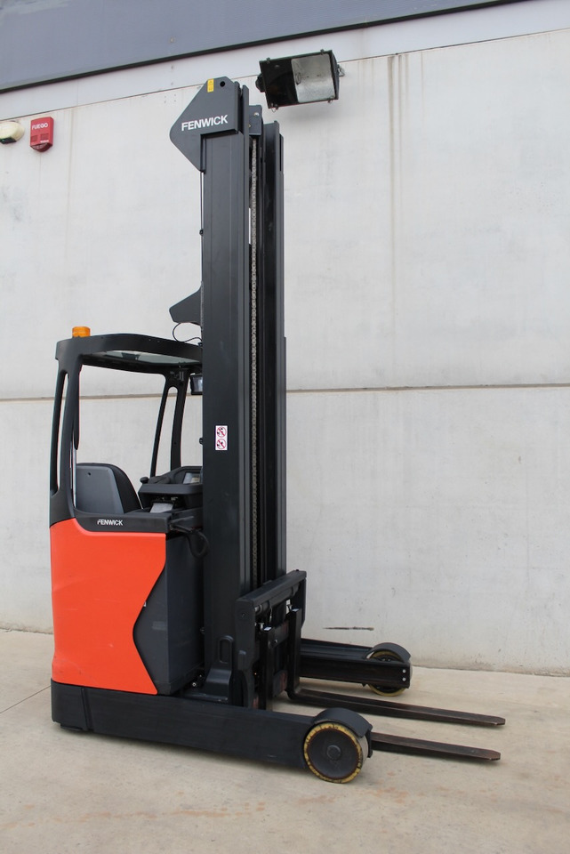 Linde R16-01 - Вилушкар со подигнување: слика 1 Linde R16-01 - Вилушкар со подигнување: слика 1