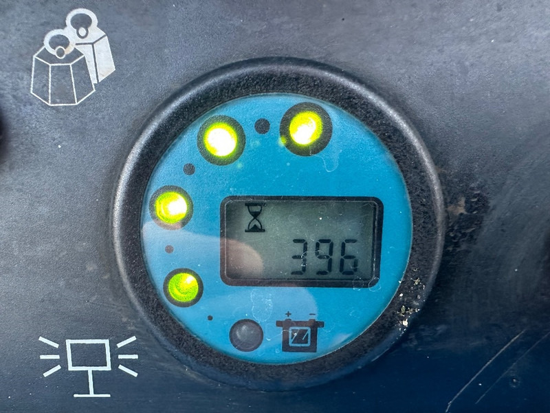 Haulotte Compact 14 - Кревач ножица: слика 5 Haulotte Compact 14 - Кревач ножица: слика 5