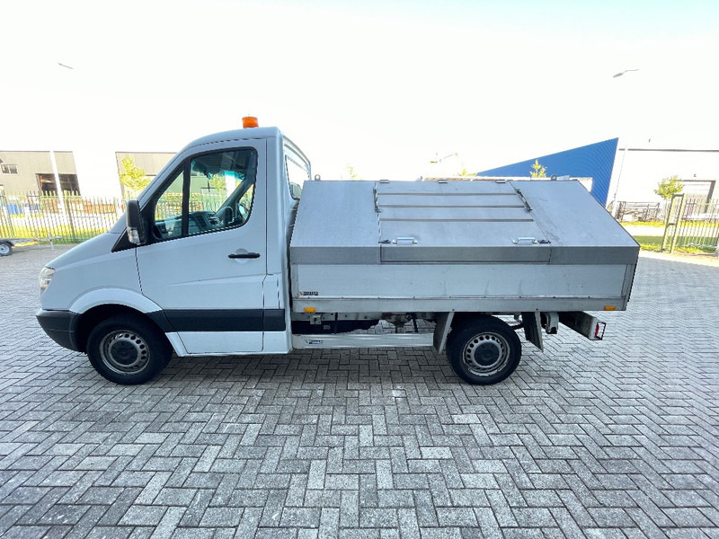 Mercedes-Benz Vuilnisauto 213CDI - Камион за ѓубре: слика 5 Mercedes-Benz Vuilnisauto 213CDI - Камион за ѓубре: слика 5