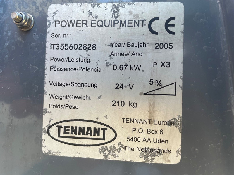 TENNANT T 3 - Возило за метење: слика 3 TENNANT T 3 - Возило за метење: слика 3
