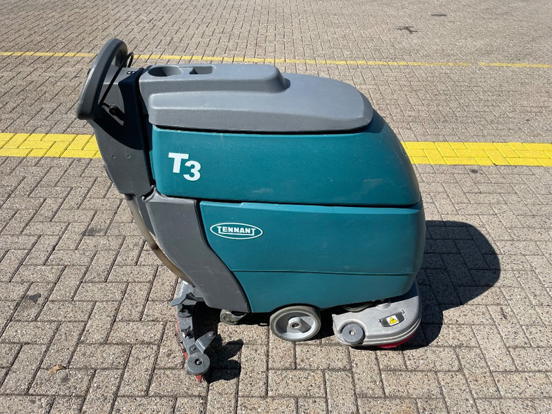 TENNANT T 3 - Возило за метење: слика 5 TENNANT T 3 - Возило за метење: слика 5