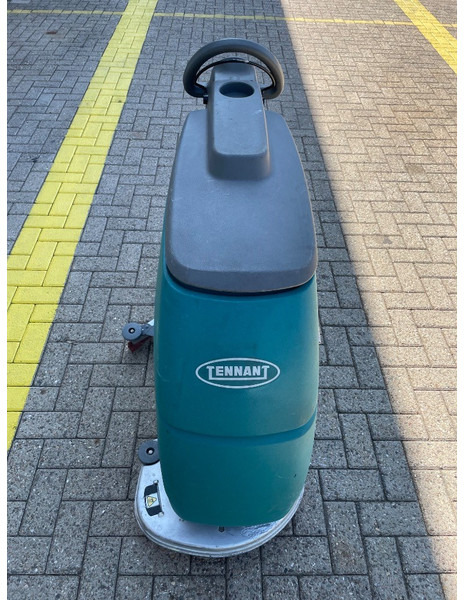 TENNANT T 3 - Возило за метење: слика 5 TENNANT T 3 - Возило за метење: слика 5