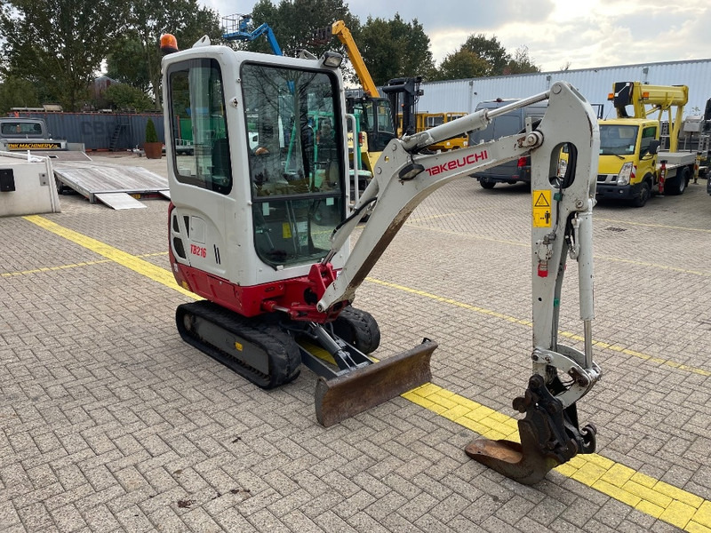 Takeuchi TB 216 - Мини багер: слика 5 Takeuchi TB 216 - Мини багер: слика 5