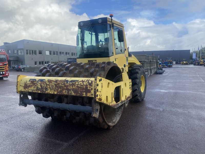 Bomag BW 213 P D H-4 - Ваљак: слика 1 Bomag BW 213 P D H-4 - Ваљак: слика 1