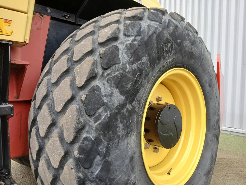 Ваљак Dynapac CA302 D, Vält: слика 14