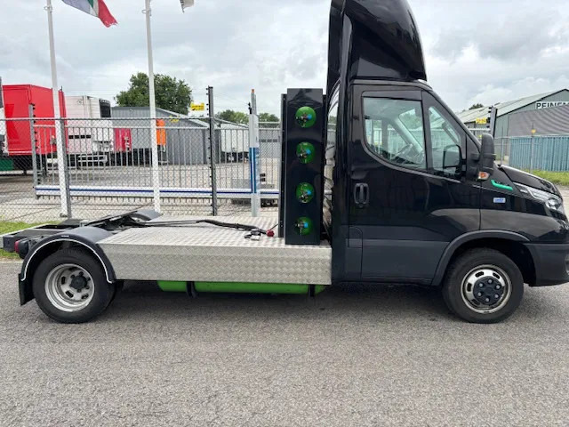 Iveco 35C14G Daily BE trekker 3.0 v.v. CNG gas - Камион влекач: слика 4 Iveco 35C14G Daily BE trekker 3.0 v.v. CNG gas - Камион влекач: слика 4