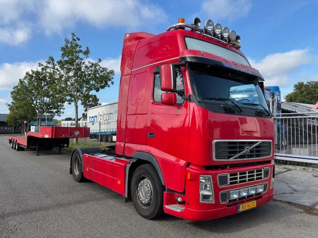 Volvo FH 12 480 Globe XL Euro 5 7B chassis tyres new - Камион влекач: слика 1 Volvo FH 12 480 Globe XL Euro 5 7B chassis tyres new - Камион влекач: слика 1