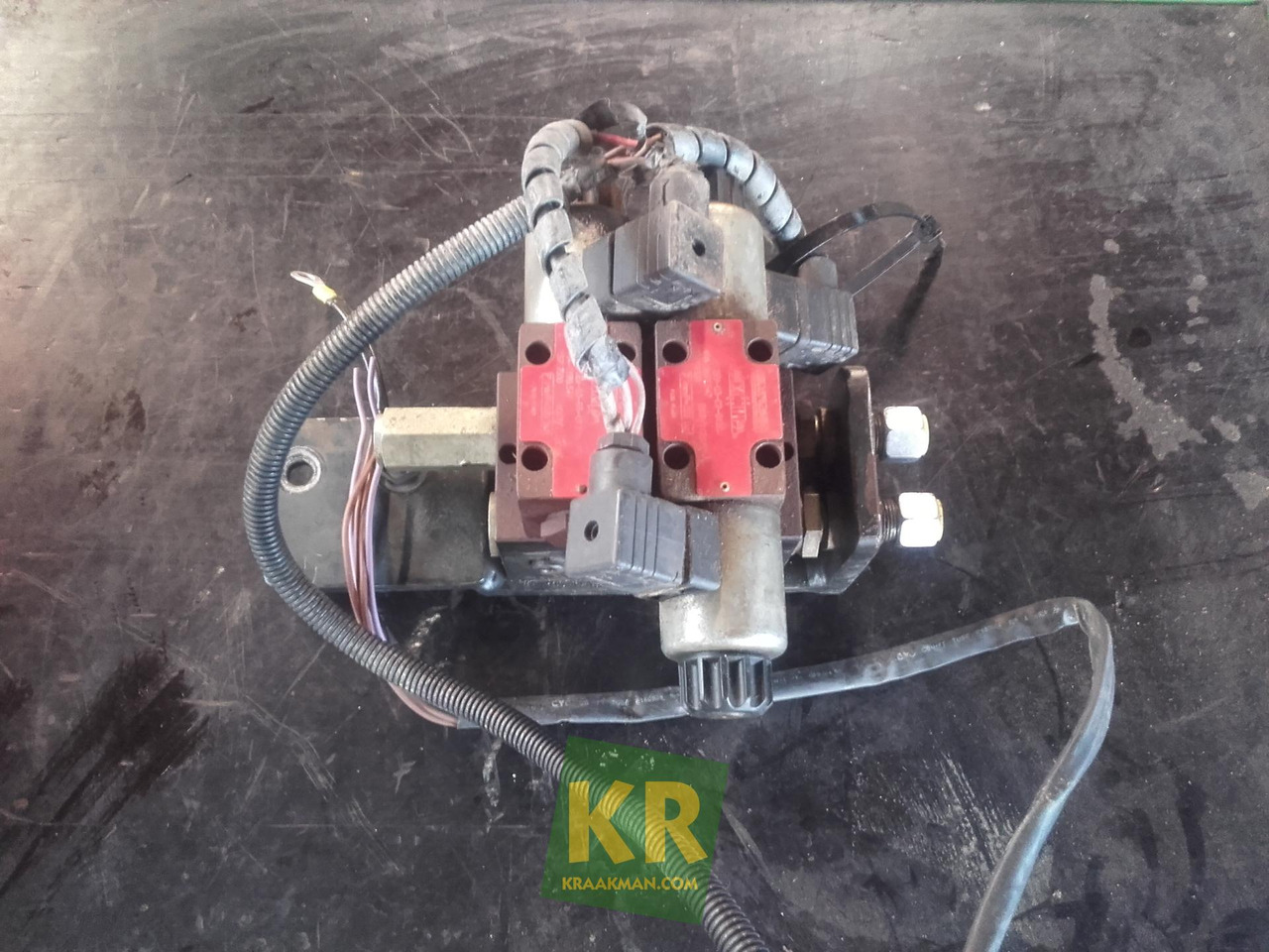 1100 Controller John Deere - Систем за навигација за Трактор: слика 4 1100 Controller John Deere - Систем за навигација за Трактор: слика 4