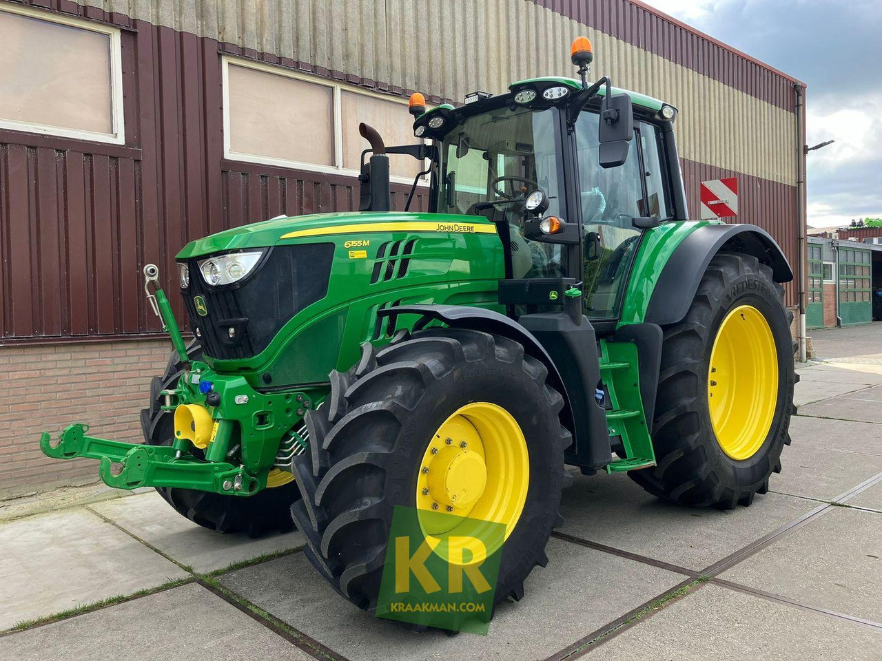6155M John Deere - Трактор: слика 2 6155M John Deere - Трактор: слика 2