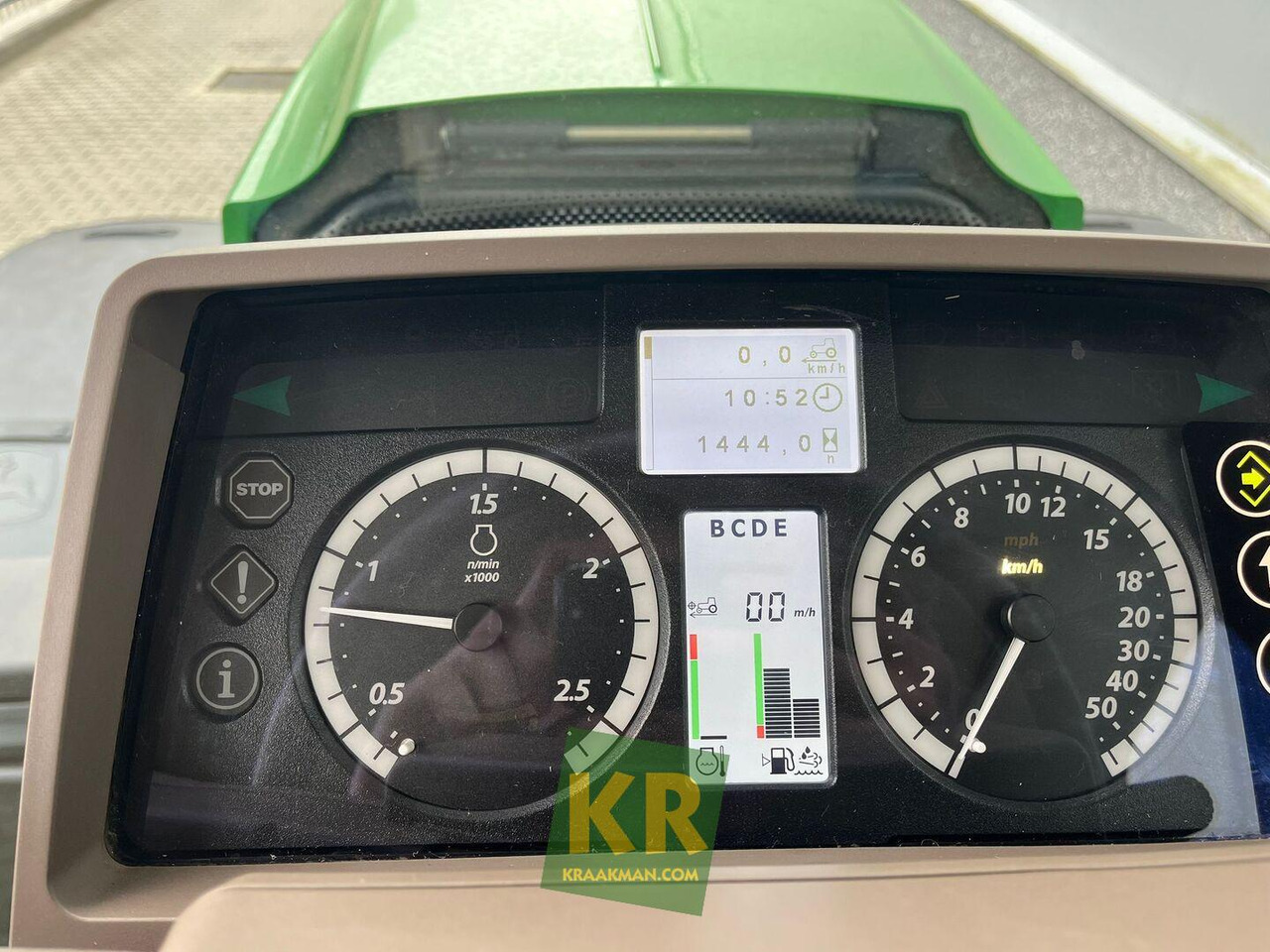 Трактор 6155M John Deere: слика 9