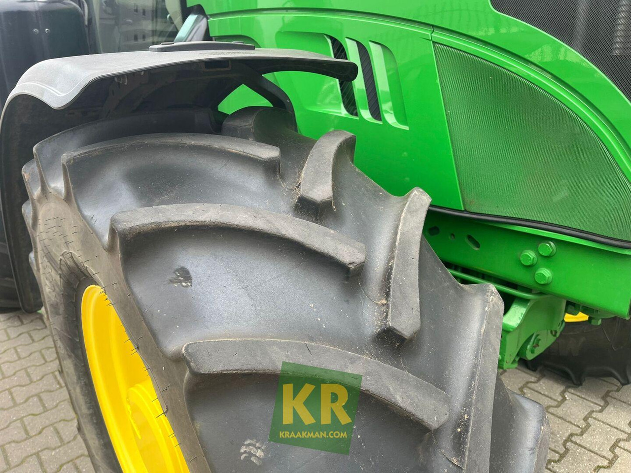 Трактор 6155M John Deere: слика 12