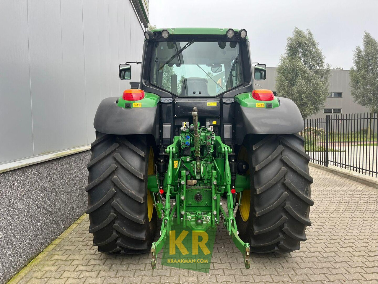 Трактор 6155M John Deere: слика 16