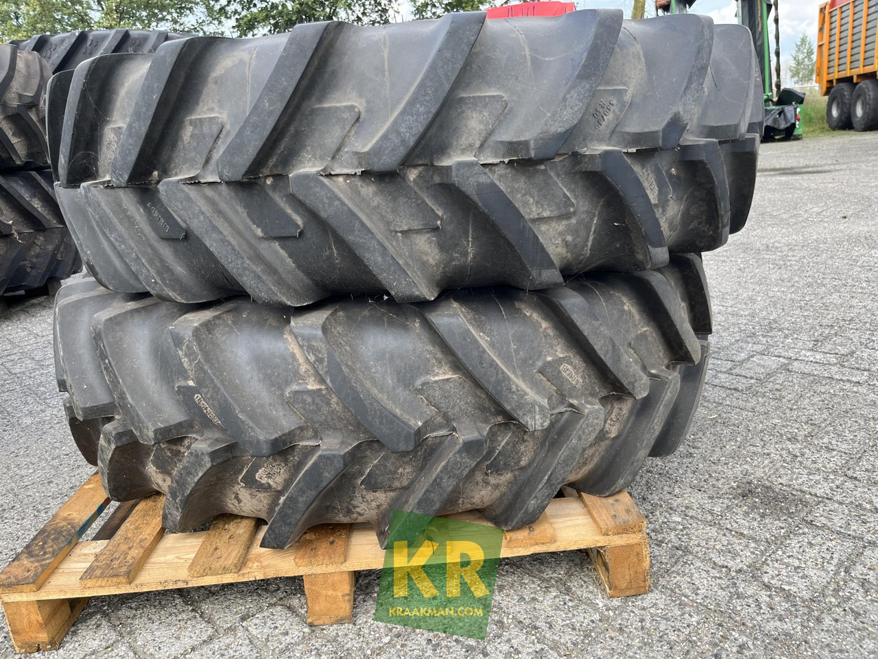 Agribib 380/85R30 Michelin - Комплетно тркало за Земјоделска машина: слика 1 Agribib 380/85R30 Michelin - Комплетно тркало за Земјоделска машина: слика 1