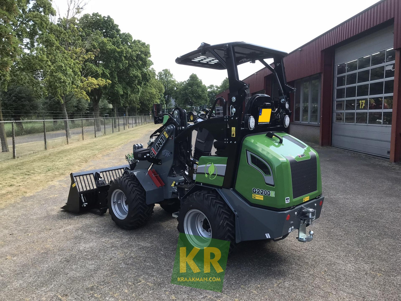 Giant G2200E  - Земјоделски натоварувач: слика 5 Giant G2200E  - Земјоделски натоварувач: слика 5