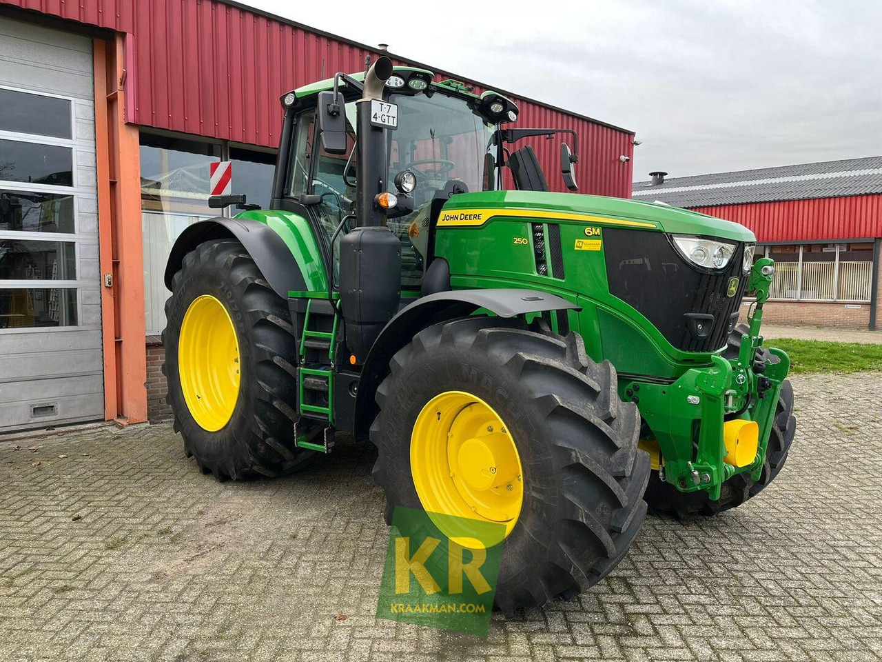 John Deere 6M 250 - Трактор: слика 1 John Deere 6M 250 - Трактор: слика 1