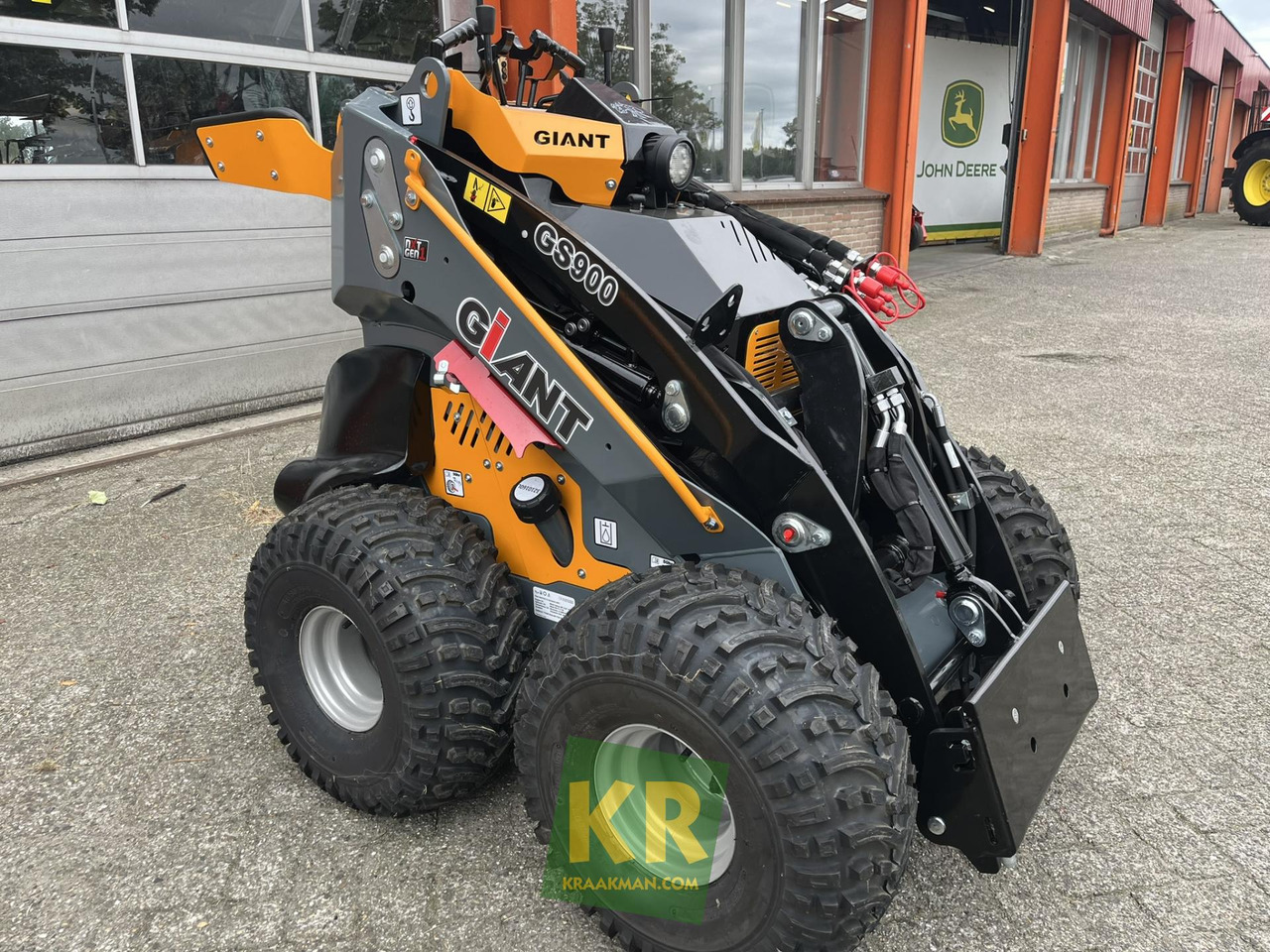 Overig Giant - Компактен натоварувач: слика 2 Overig Giant - Компактен натоварувач: слика 2