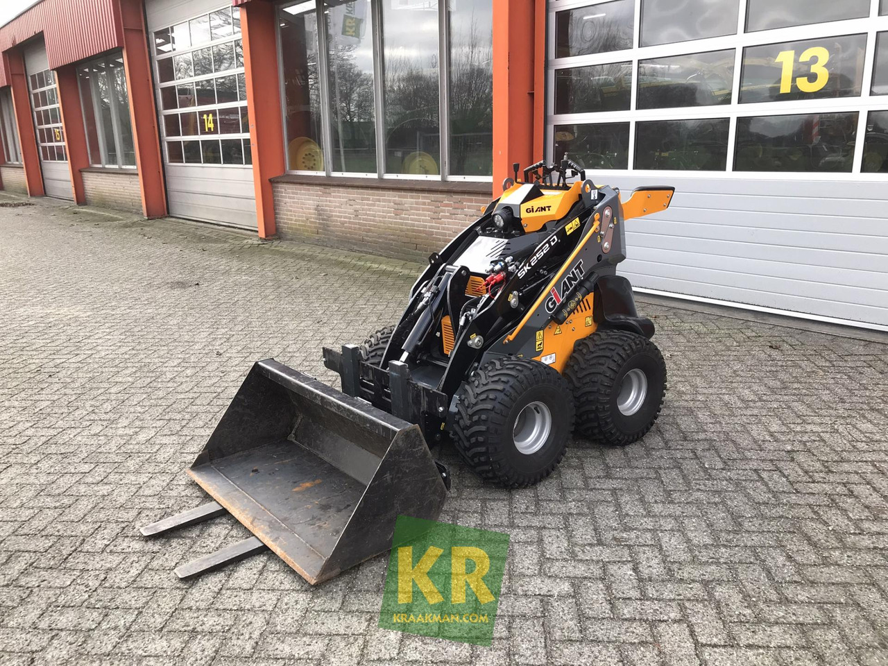 SK252D Giant  - Земјоделски натоварувач: слика 1 SK252D Giant  - Земјоделски натоварувач: слика 1